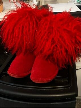 Bearpaw Mongolian Sheep Hair Boots
